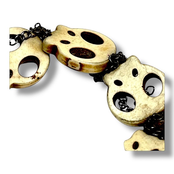 Signed Skull ivory color distressed stretch bracelet with mini chains - Picture 10 of 11